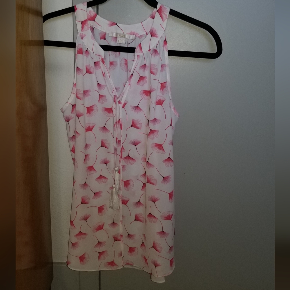 C&E sleeveless blouse with tassel tie front size small